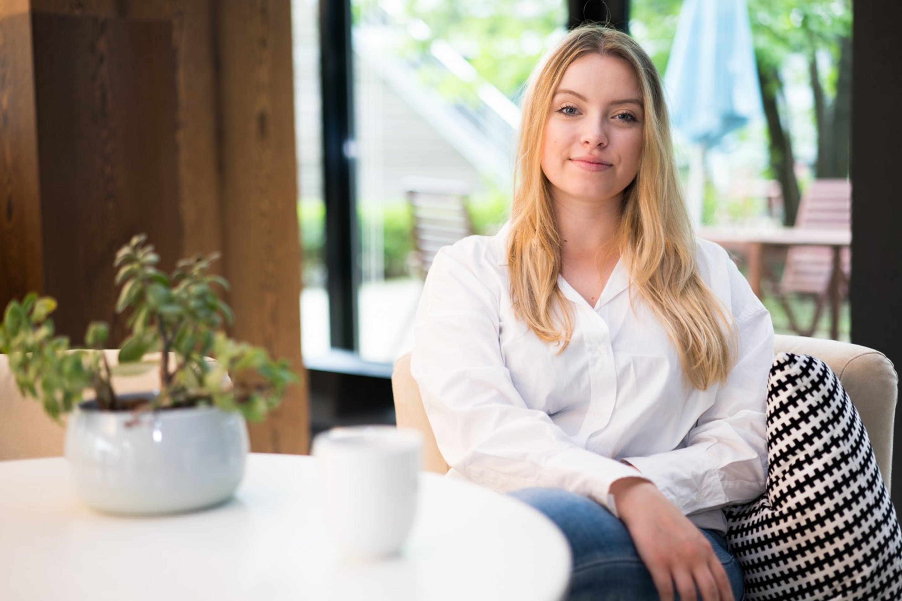 Testimonial Chantal NetSpeed Young Symbolbild vom Testimonial Chantal NetSpeed Young