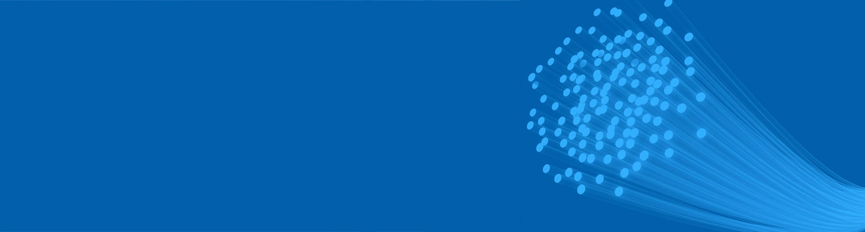 Abstrakte, hellblaue Kabel auf einem dunkelblauem Hintergrund.